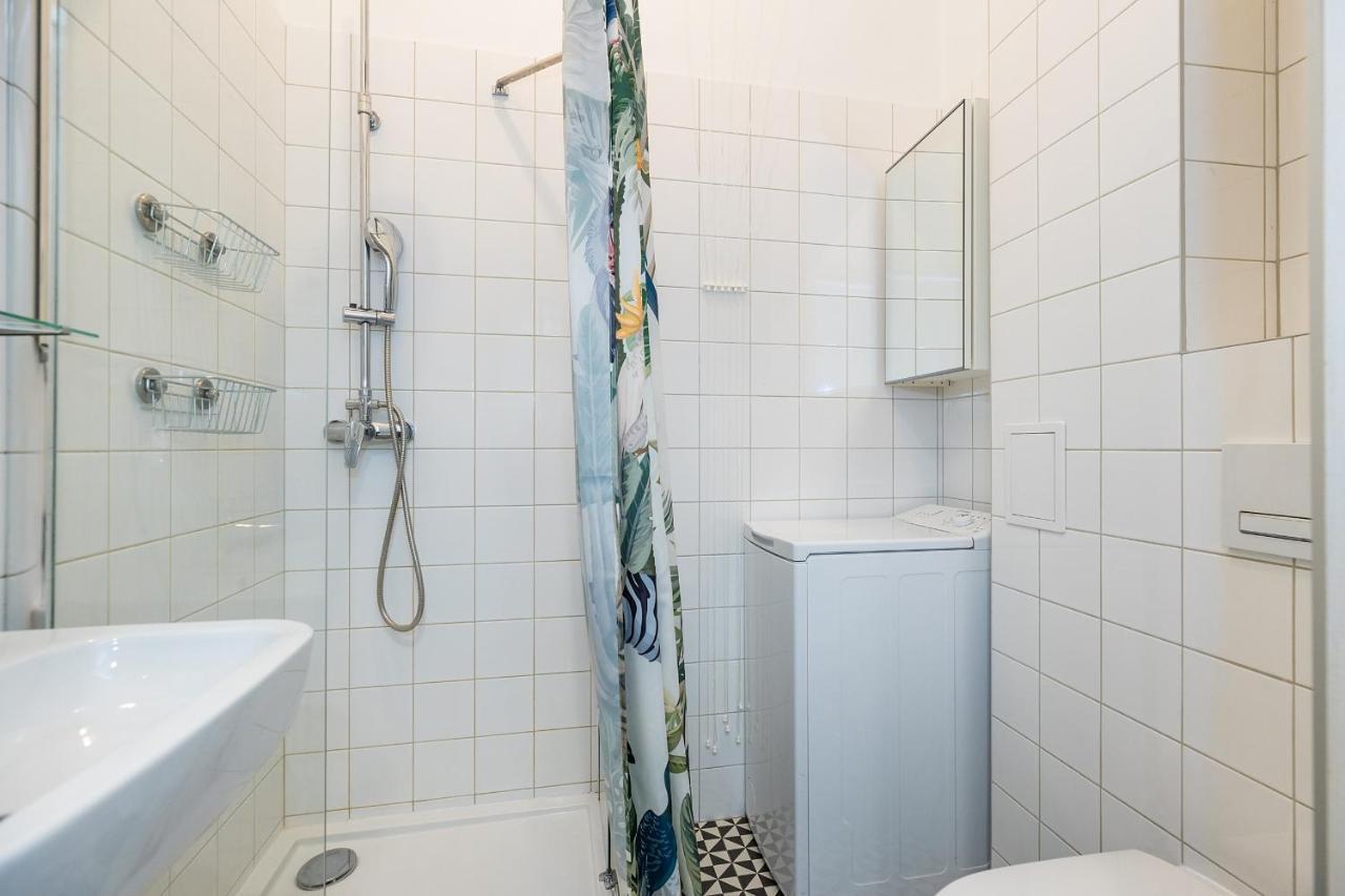 Shortstaypoland Asnyka Warsaw Exterior photo